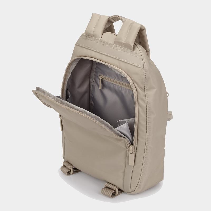 Women's Hedgren Vogue Backpacks Beige | RWS1666UV